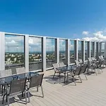 Hanza Tower Luxury Sauna Jacuzi Pool