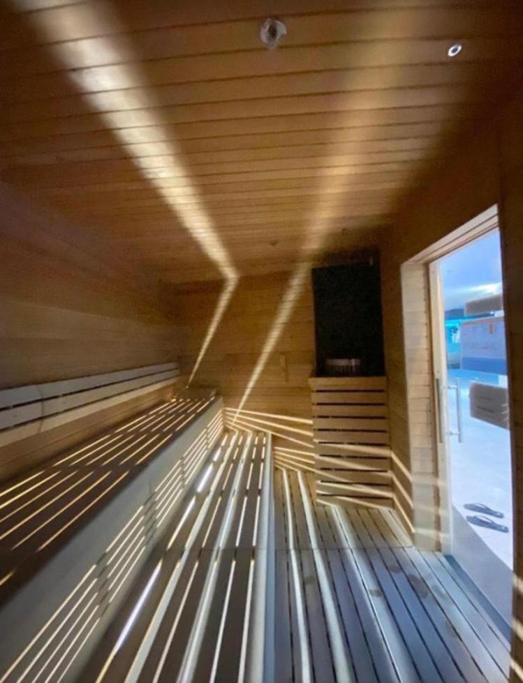 Hanza Tower Luxury Sauna Jacuzi Pool * Stettin